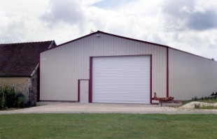 Bâtiment artisanal isolé