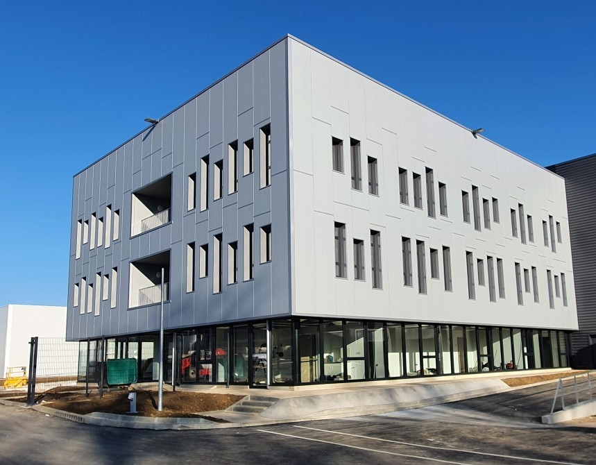 EntrepÃ´t logistique Ã  Serris (77)